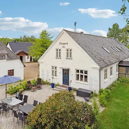 Appartement Cozy In With Wifi Kvaerndrup