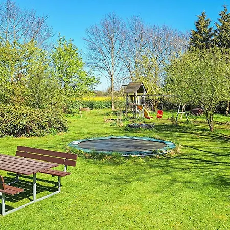 6 Bedroom Beautiful In