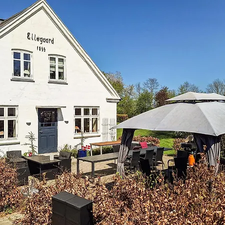 Nice Apartment In Kvaerndrup With Wifi Apartamento *